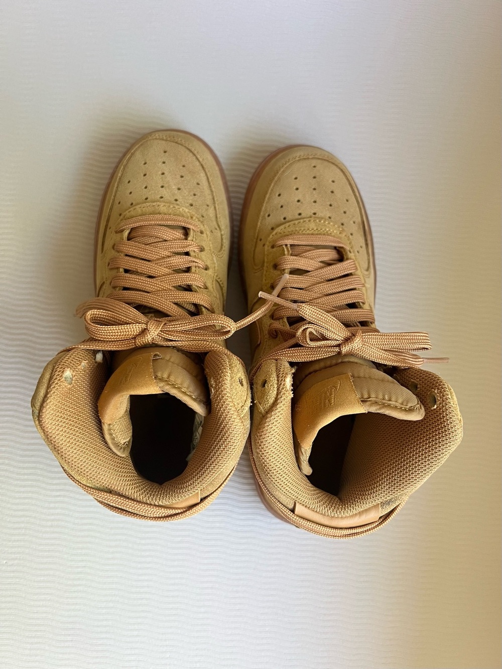 Nike Air Force 1 High LV8 (GS) Wheat color Y5, 6.5 women - Picture 9 of 10